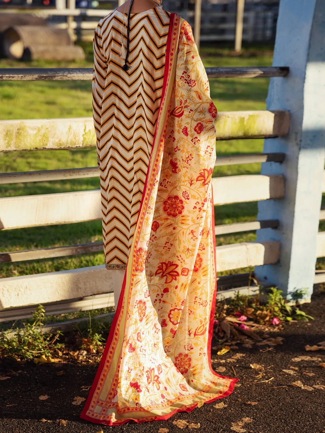 Cream Lawn 3 Piece Stitched - ALP-3PS-1509