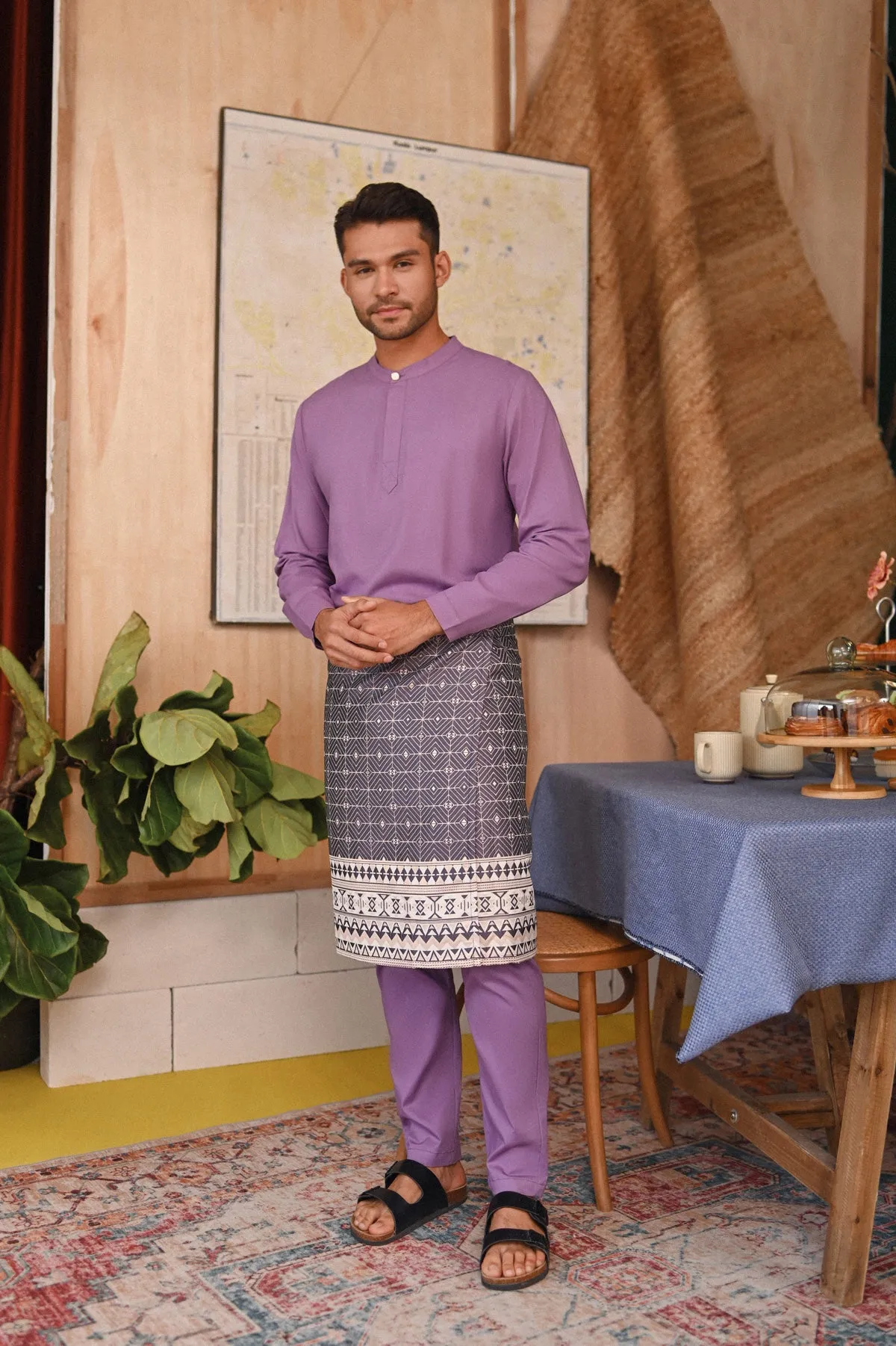 The Perfect Men Slim Fit Pants - Purple