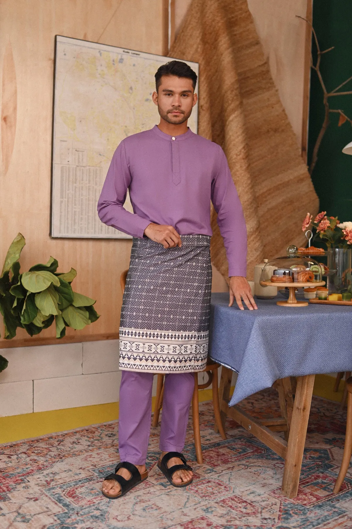 The Perfect Men Slim Fit Pants - Purple