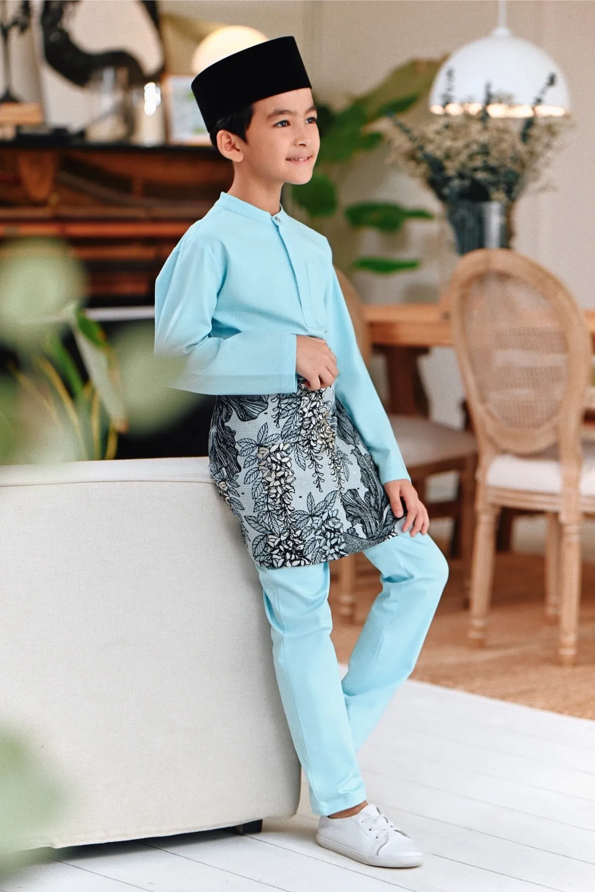 The Perfect Slim Fit Pants - Light Blue